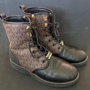 MICHAEL Michael Kors